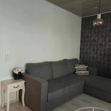 Cozy Forest Retreat In - Perfect For Families Work Trips Feriehus